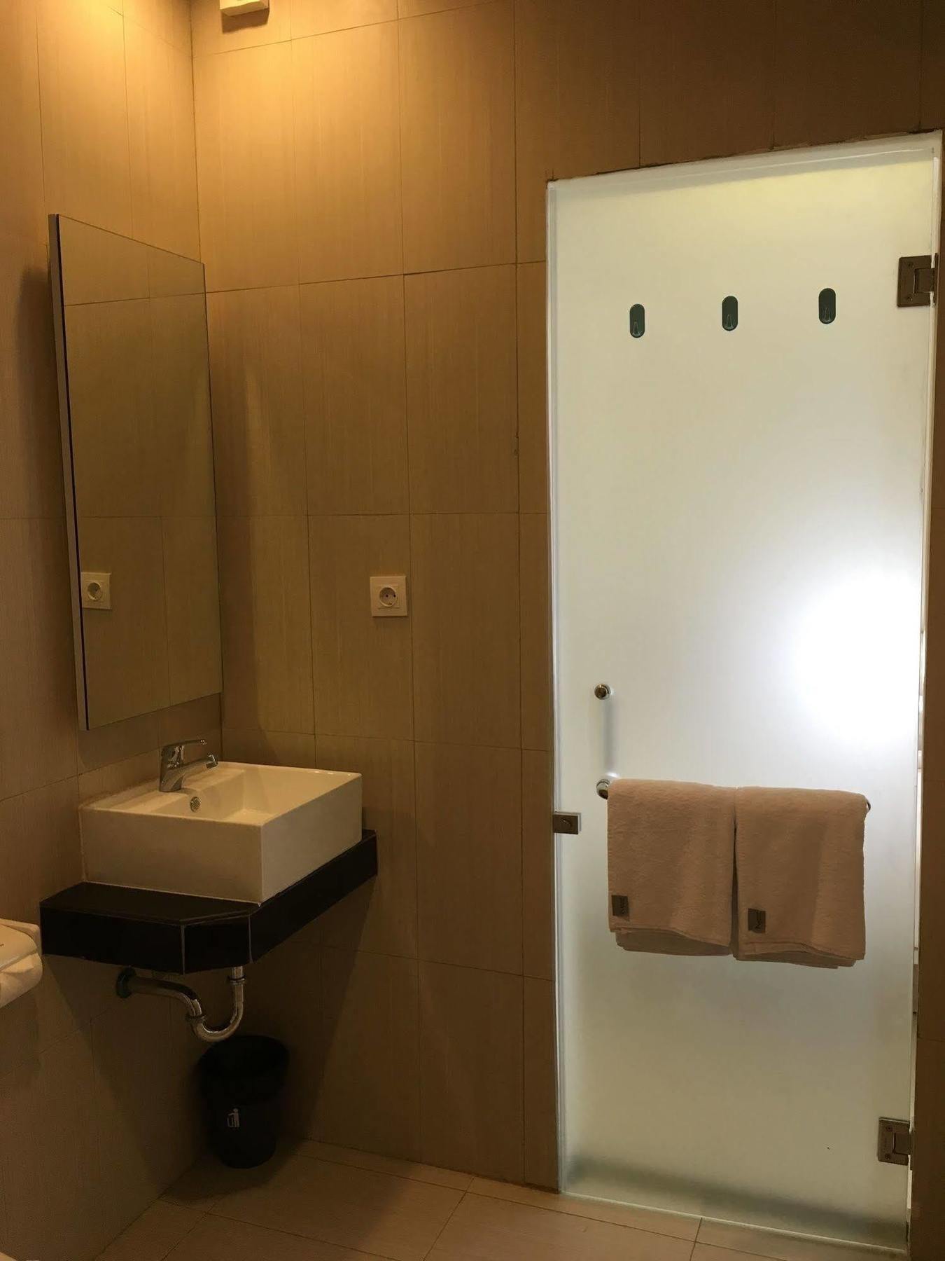Hotel Msquare Palembang Exterior foto